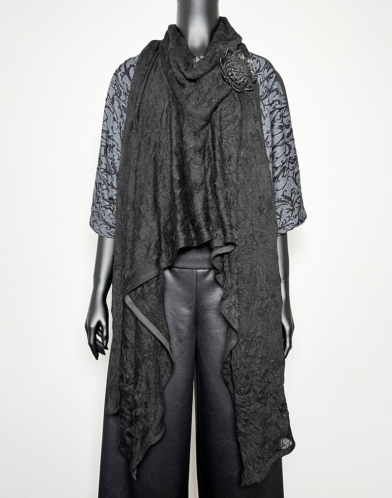One Of A Kind Top - Grey fleck with black vines