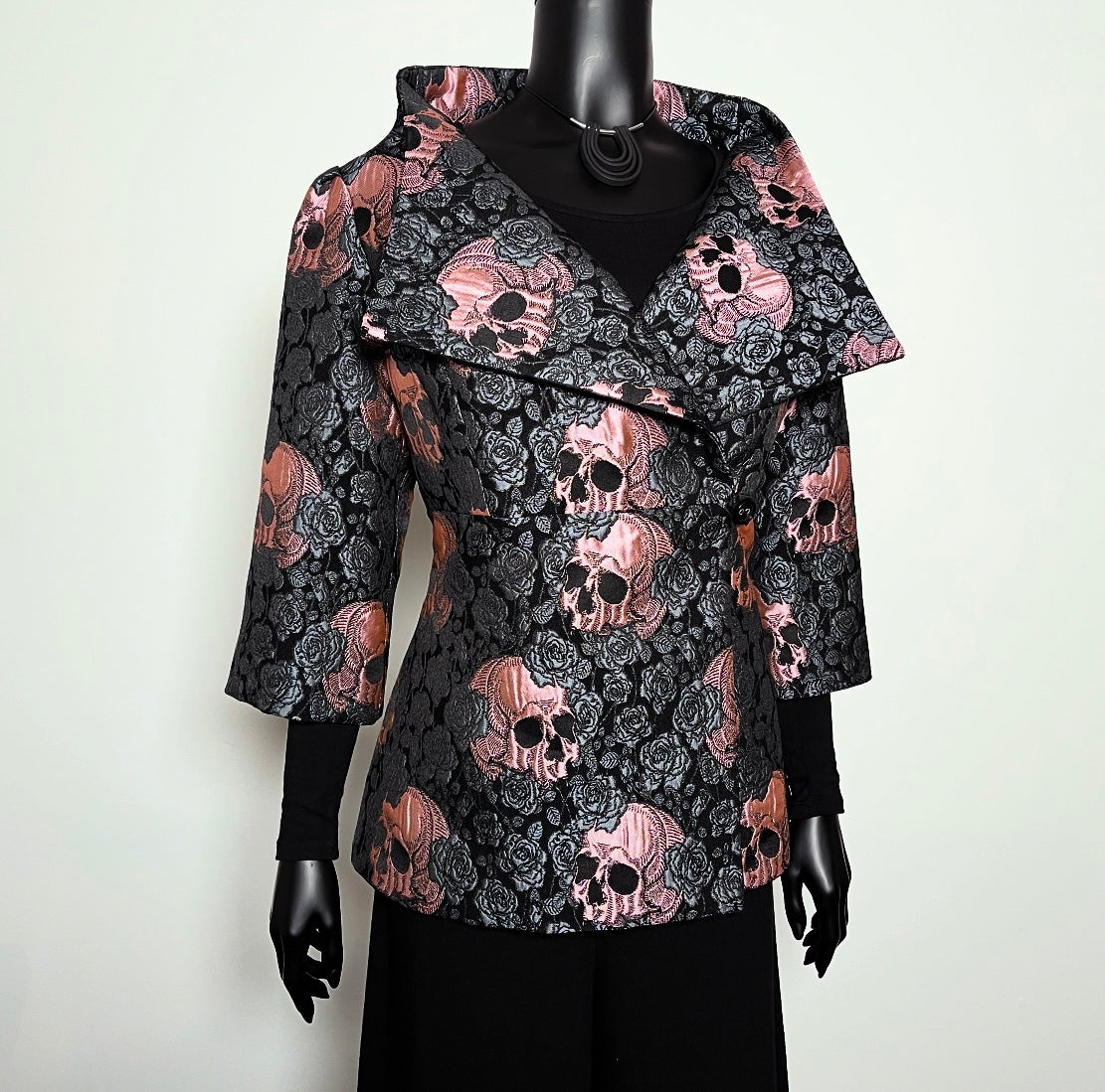 Clasique Jacket - Skulls and Roses - Musk