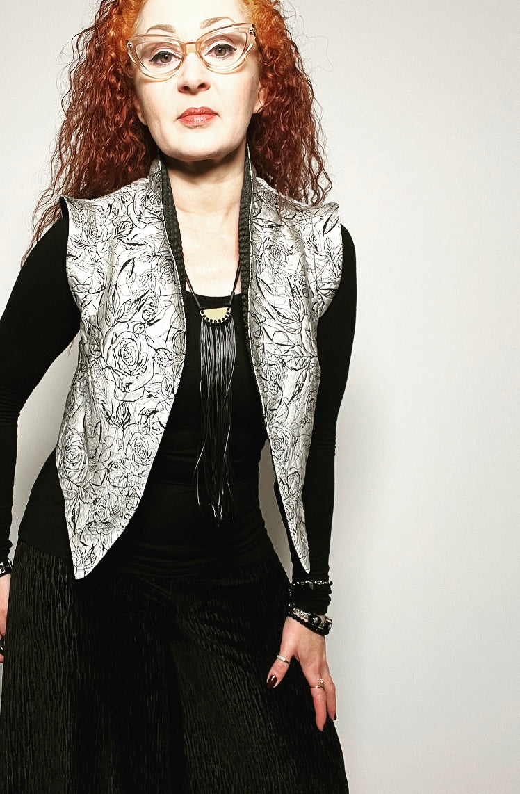 One Of A Kind Vest - Rose jacquard