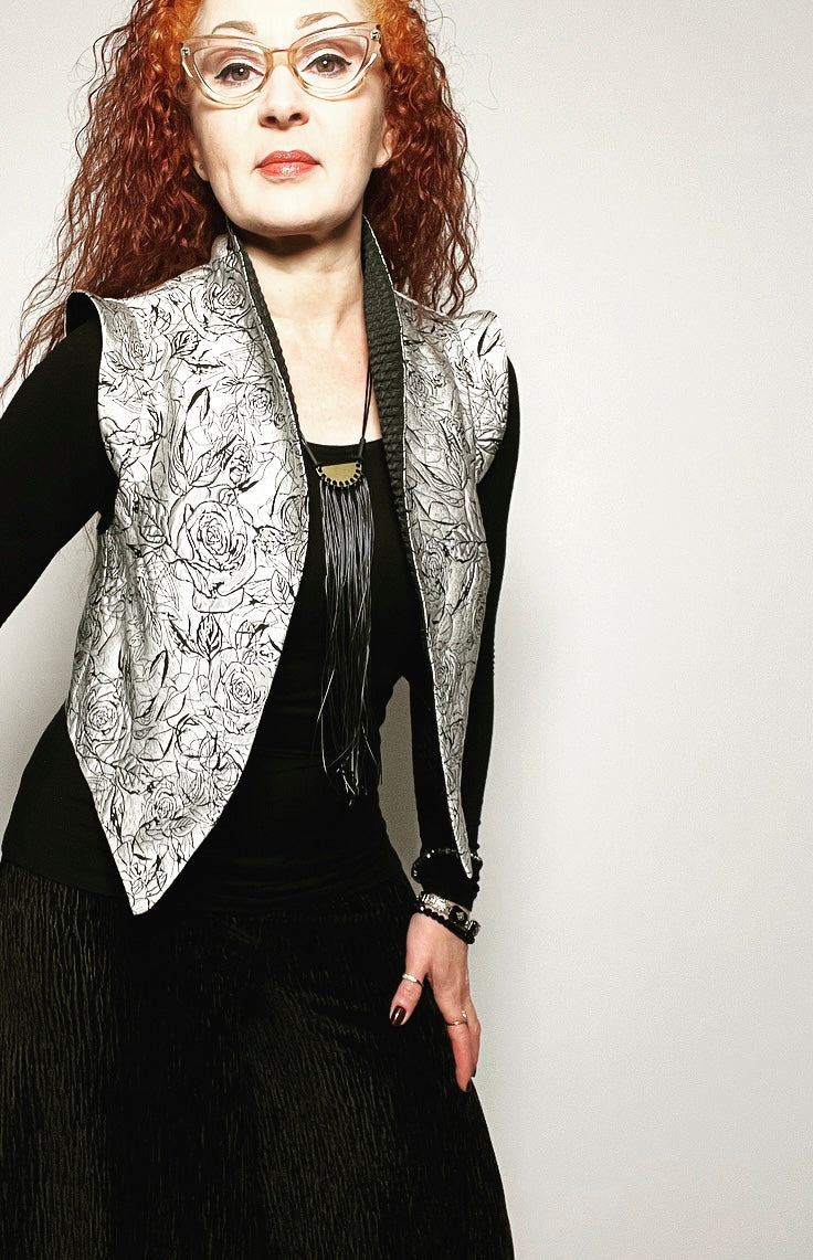 One Of A Kind Vest - Rose jacquard