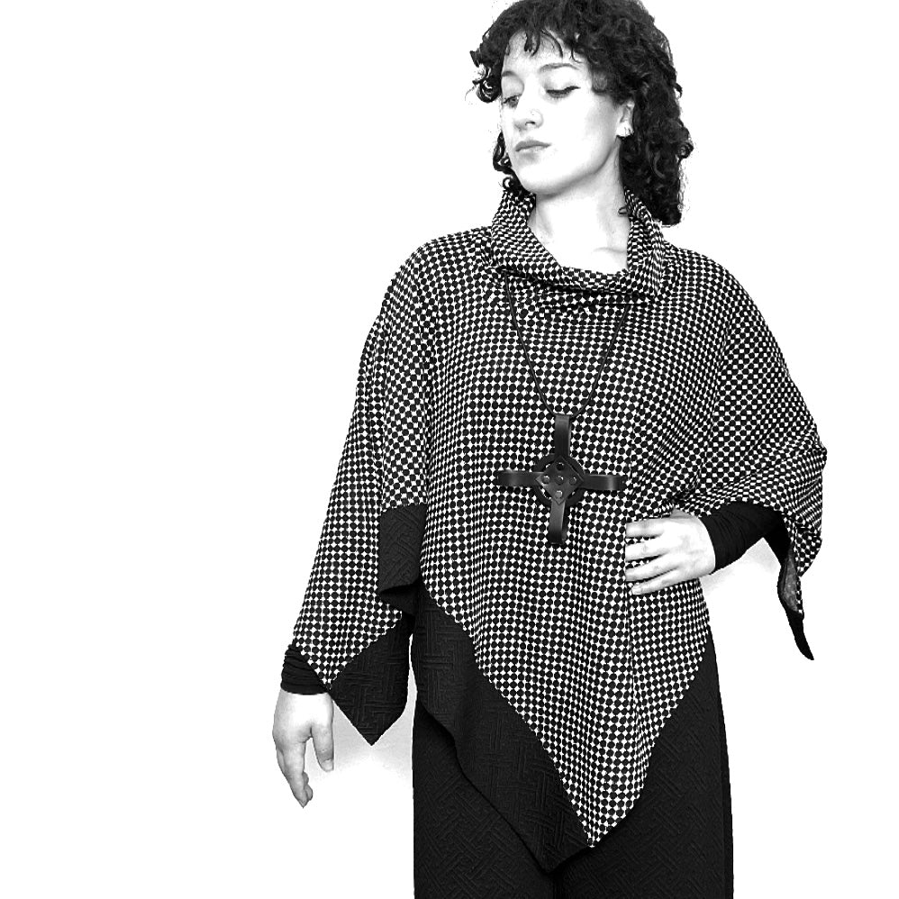 Poncho - Black And White Jacquard
