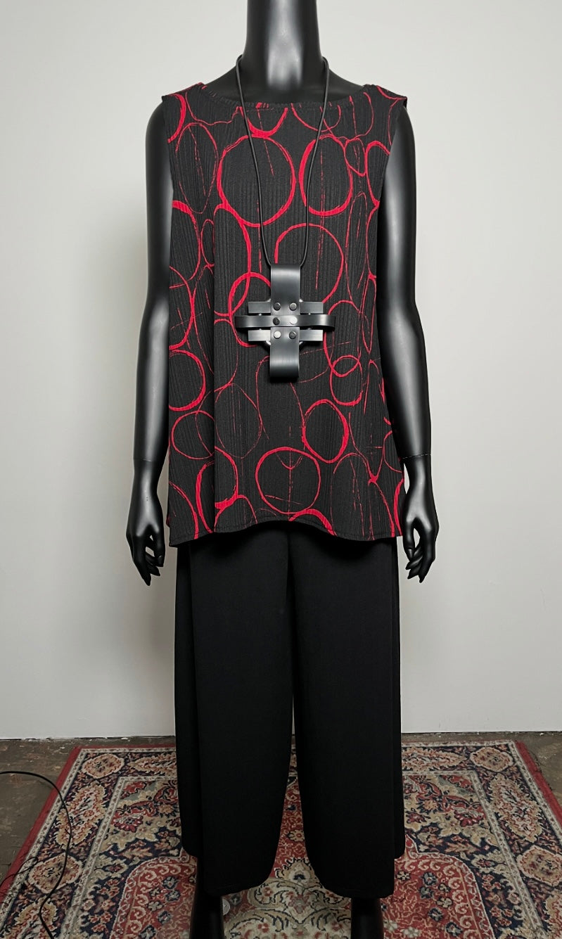 Tilda Top - Black Red Circles
