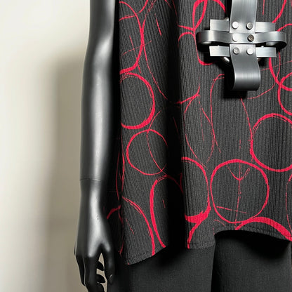 Tilda Top - Black Red Circles